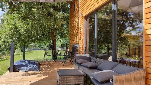 TinyHousebeiDresden unser größtes winziges Häuschen für bis zu 7 Personen, Kaminofen, große Terrasse - Nähe Sächsische Schweiz