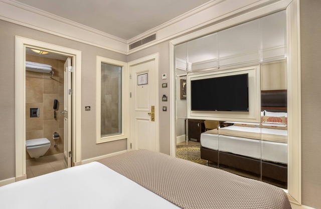 Titanic Comfort Sisli