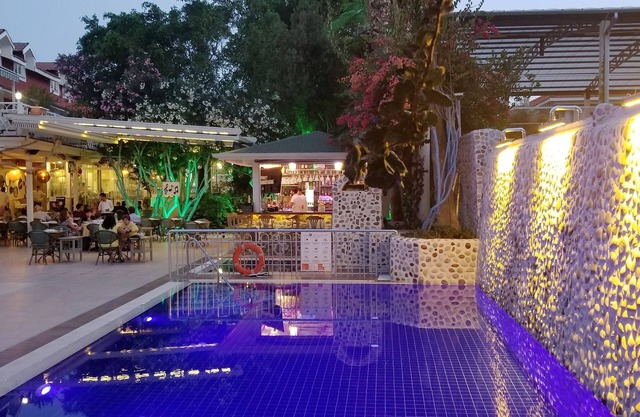 Tonoz Beach Hotel