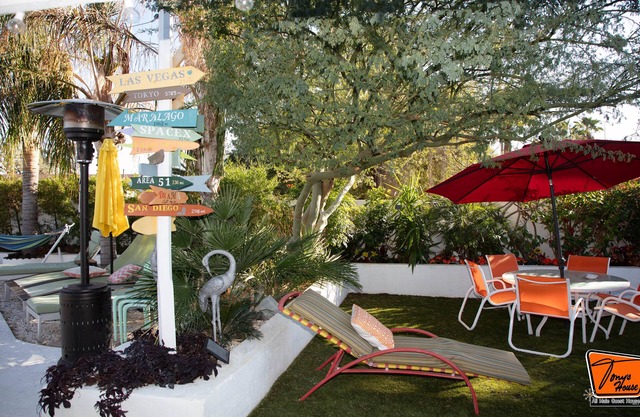 Tony's House a gay clothing-optional just male guest house