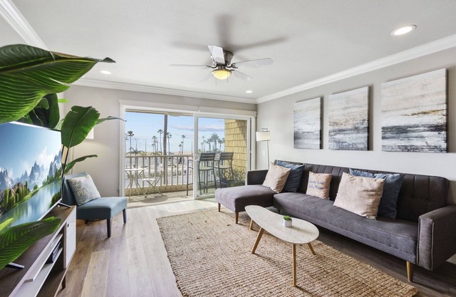 Top floor condo overlooking the ocean