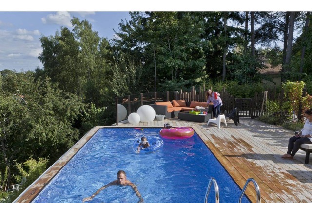 Top modern house with pool 10 min from Stockholm City