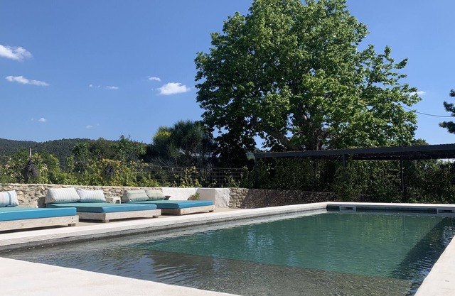 Top-of-the-range Mas, Comfortable, swimming pool, air-conditioned, 6 bedrooms