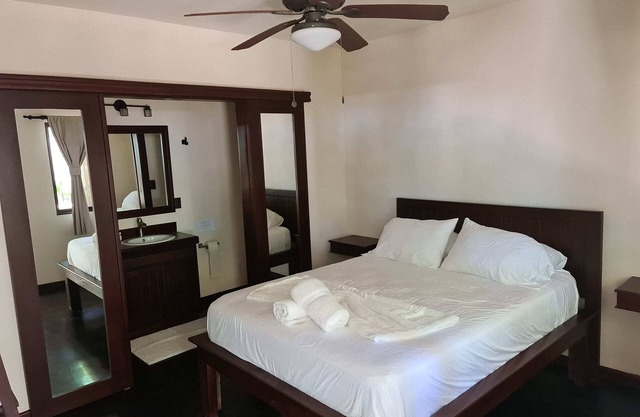 Tortuguero Queen Room at Hona Beach Hotel