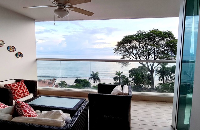 Totally Beachfront at Bahia, Amazing Prices, Luxurious, Resort-style Amenities