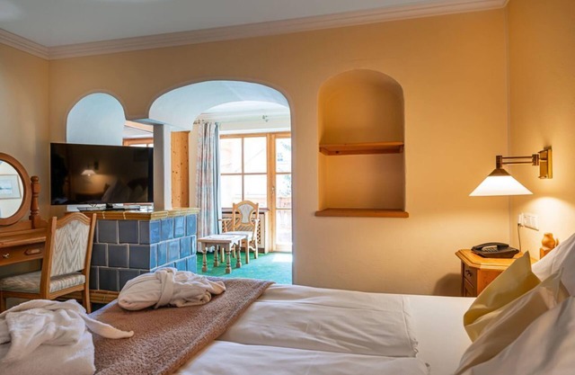 Tower suite, 1-3 nights - Wellnesshotel Mitterwirt
