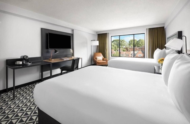 Tower Two Double Beds at Arcadian Hotel! Close to Fenway Park