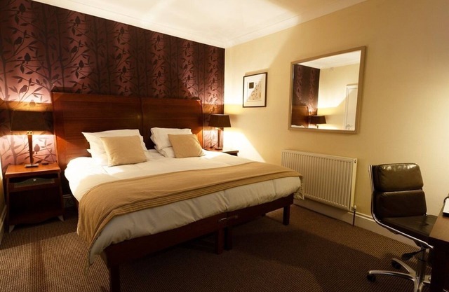 Town House Rooms