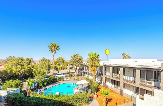 Townhouse Barstow On Historic Route 66 CA I 15