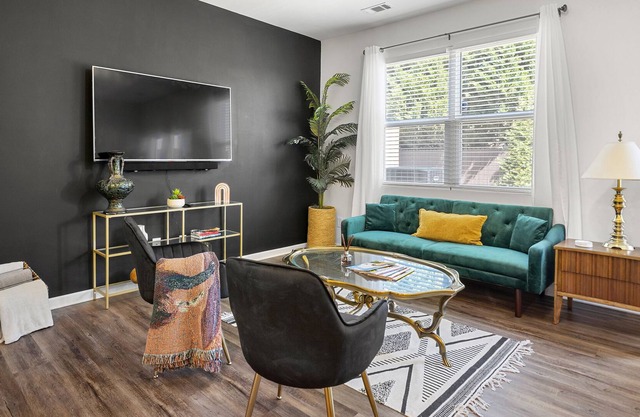 Townhouse Oasis