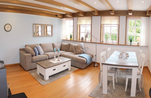 Tradition meets modernity: captain's house on the Friedrichschleuse *