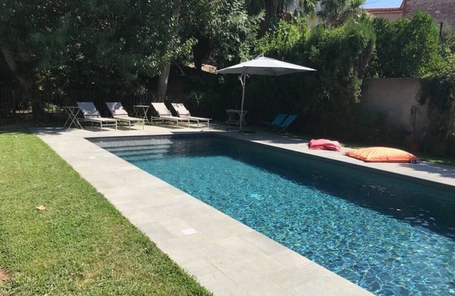 Traditional Catalan house with tennis court and swimming pool