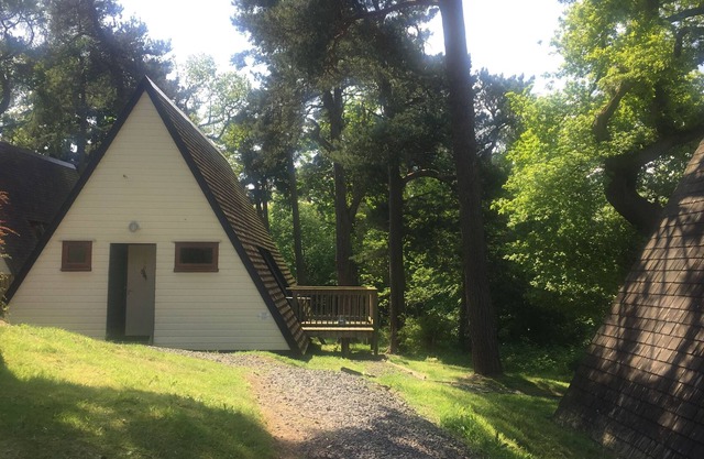 TRADITIONAL LODGE 5 - a traditional lodge that sleeps 5 guests in 2 bedrooms
