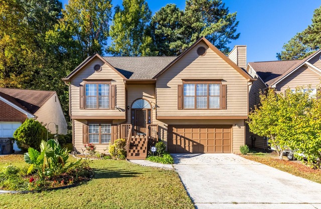 Tranquil Retreat on Stoneoak Cir