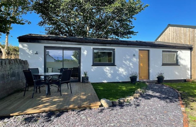 Tranquil, secluded, rural cottage for two