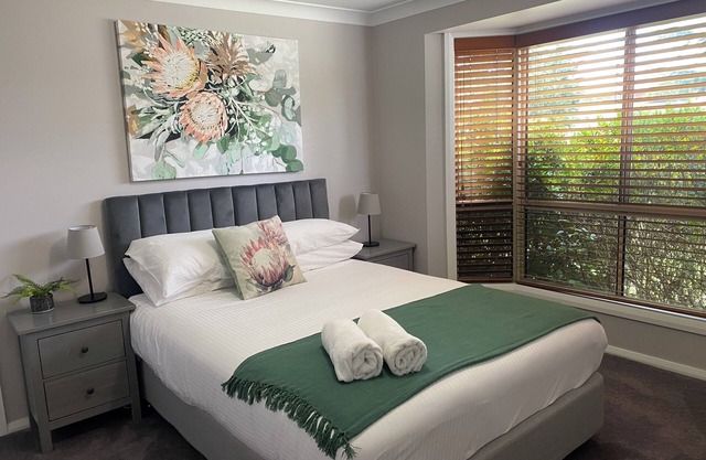 Tranquility Oberon - country town luxury