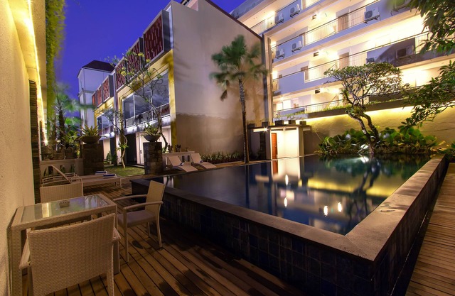 Transera Kamini Legian