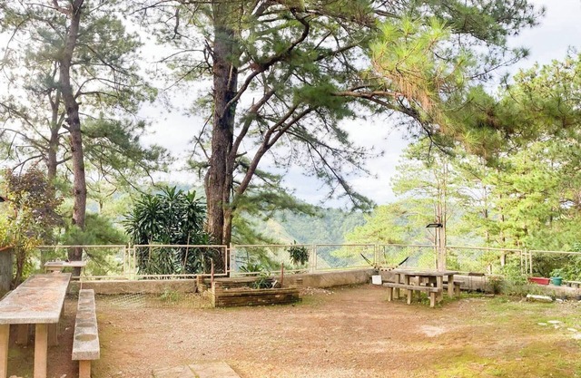 Transient House Baguio Near Minesview With Backyard