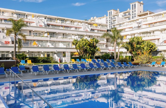Traveling w/your friends? 4 1BR Terrace Rooms Perfect for Group Vacation
