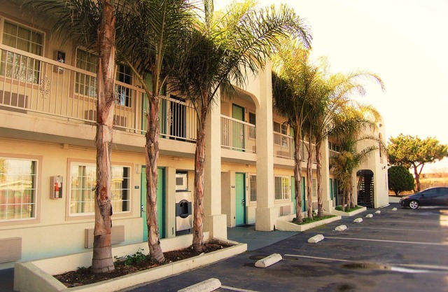 Travelodge by Wyndham Los Banos CA