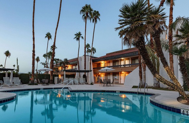 Travelodge by Wyndham Palm Springs