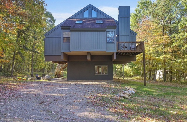 TreeLoft in Jim Thorpe - 4 BA : 3 BR, Each BR w/Attached Bath!