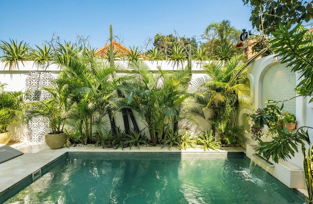 Tropical 1BR Private Pool Villa, 8 mins to beach In Uluwatu
