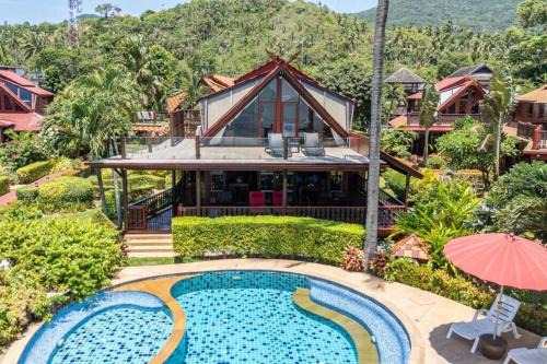 Tropical Beachside 4 bedroom Villa - KBR23