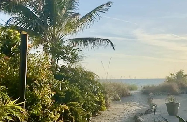 Tropical Paradise On The Beach Permit VRC17-000168