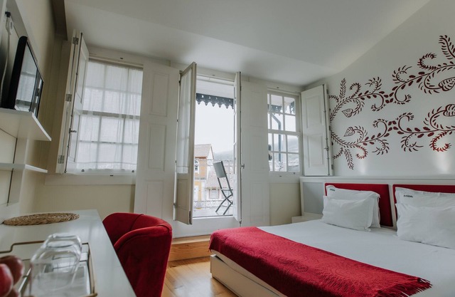 Trovador City Guest House