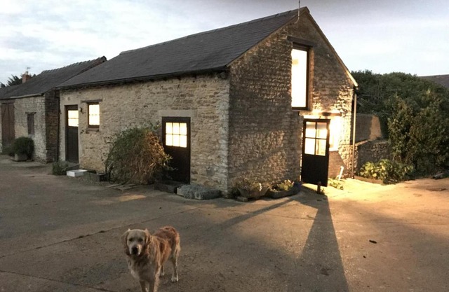 Troy's Barn