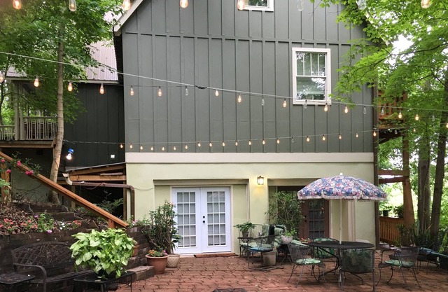 Two Beautiful Apartments for your Stay in Chattanooga at "Mountain View"