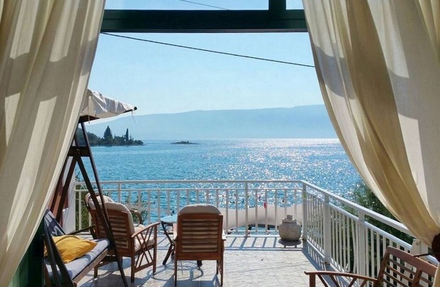 Two bedroom apartment near beach Blace, Neretva Delta - Ušće Neretve (A-16068-a)