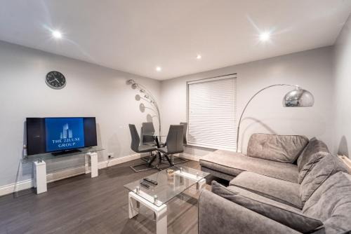 Two Bedroom Deluxe London Apartment
