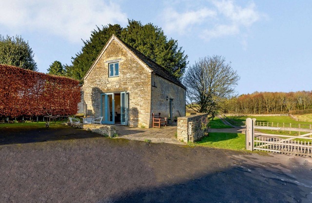Two Bedroom Family Friendly Holiday Cottage in the Cotswolds - Will's Cottage