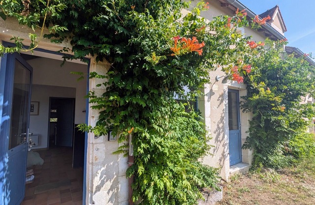 Two Berry houses with private garden and shared courtyard, perfect for groups