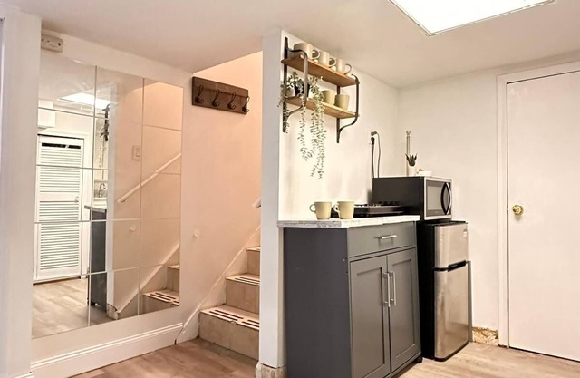 Two cozy bedroom and a sofa Studio with great amenities to enjoy a great nigth ❤️
