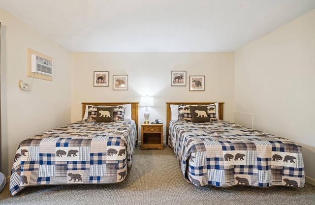 Two Double Bed Standard Hotel Room with outdoor heated pool 101