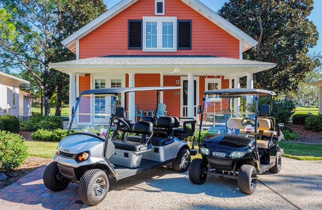 Two Golf Carts ~ Lake & Golf Course Views ~ Screened Porch