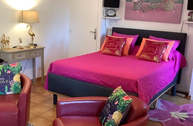 Two-room apartment + furnished terrace comfort