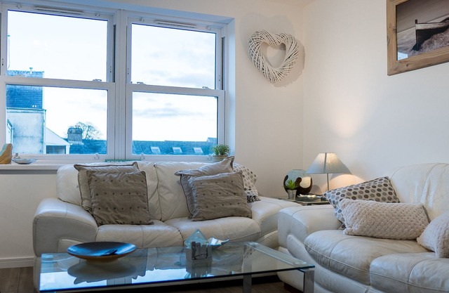 TY WENDY, country holiday cottage in Pembroke Dock
