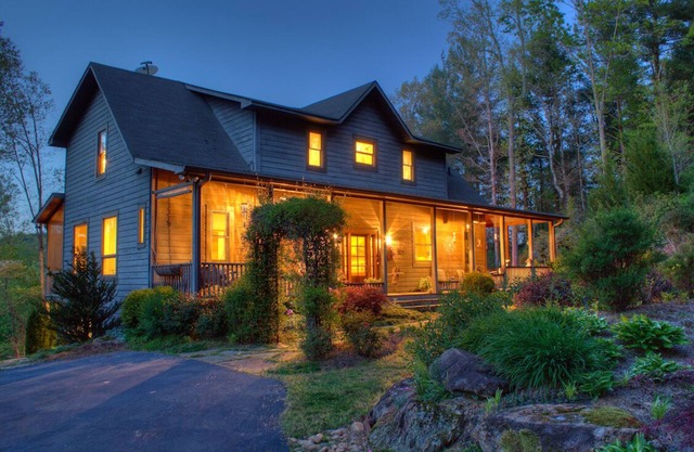 Unbelievable Mountain Cabin on the Historic Chattahoochee River