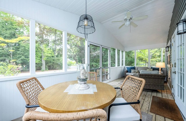 Union Pier Cottage Close To Beach & Downtown.