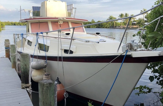 Unique Charlotte Harbor experience on a comfortable Schucker 436 trawler.