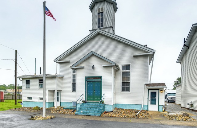 Unique Church Turned Family Retreat: Relax & Enjoy