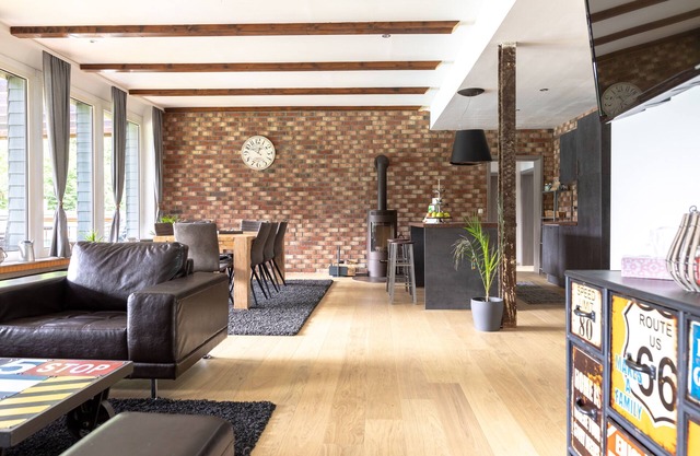 Unique view quietly on the edge of the forest in the newly renovated house