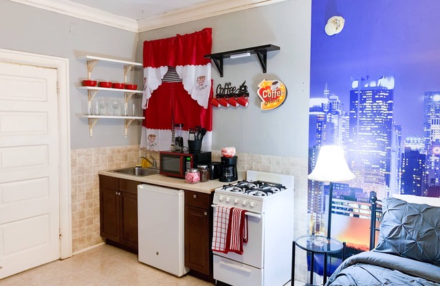 University City Cozy Gem