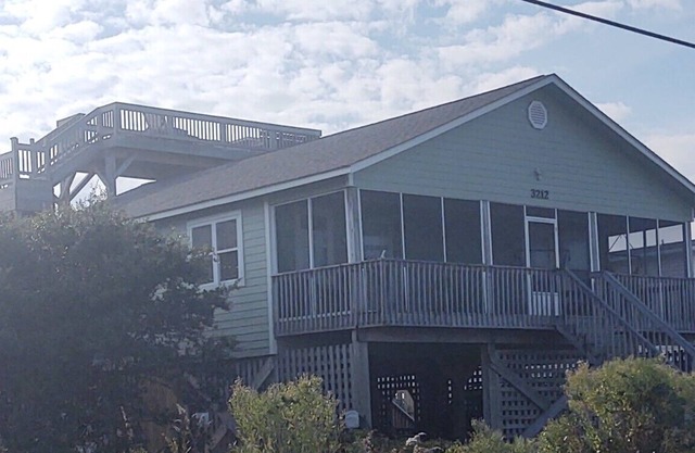 "Up to Camp" at the beach! n3/2.5 plus screened-porch, 3 story deck, & rec room
