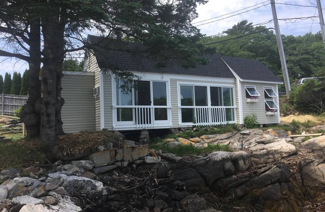 Updated Cottage on Water’s Edge with Deepwater Boat Dock!