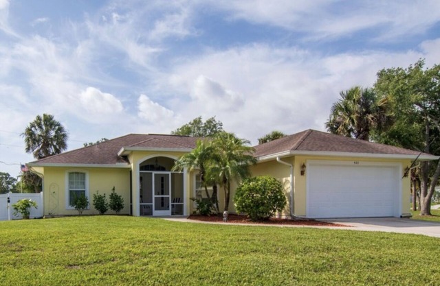 Updated Private 3/2 Beach Getaway w/Heated Pool